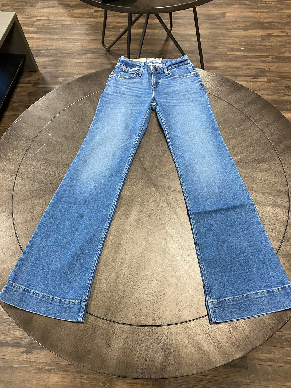 112346617- Women's Wrangler Mae Trouser Mid Rise Jean