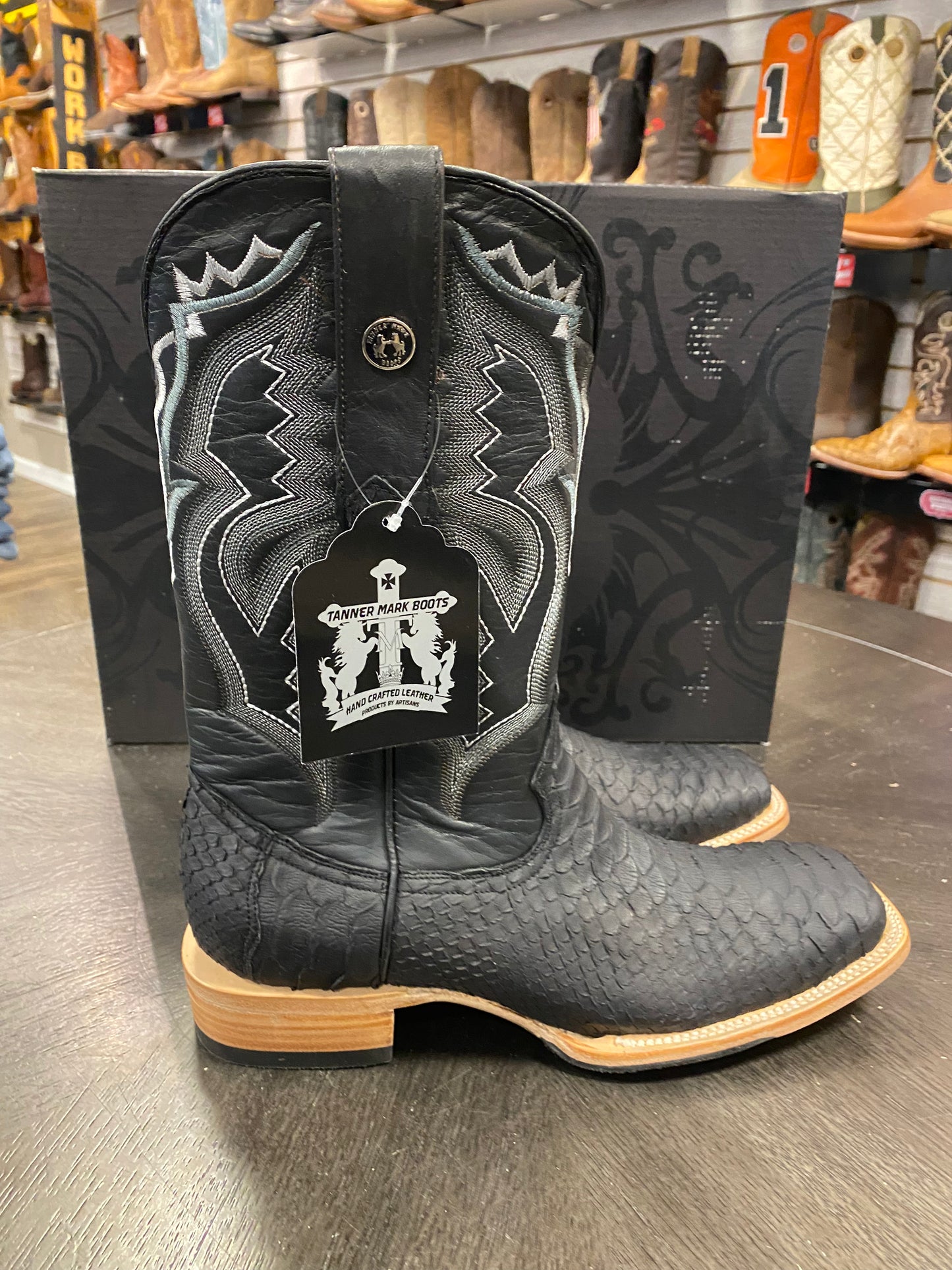
                  
                    TMX208038- Tanner Mark Exotic Jumbo Python- Black
                  
                