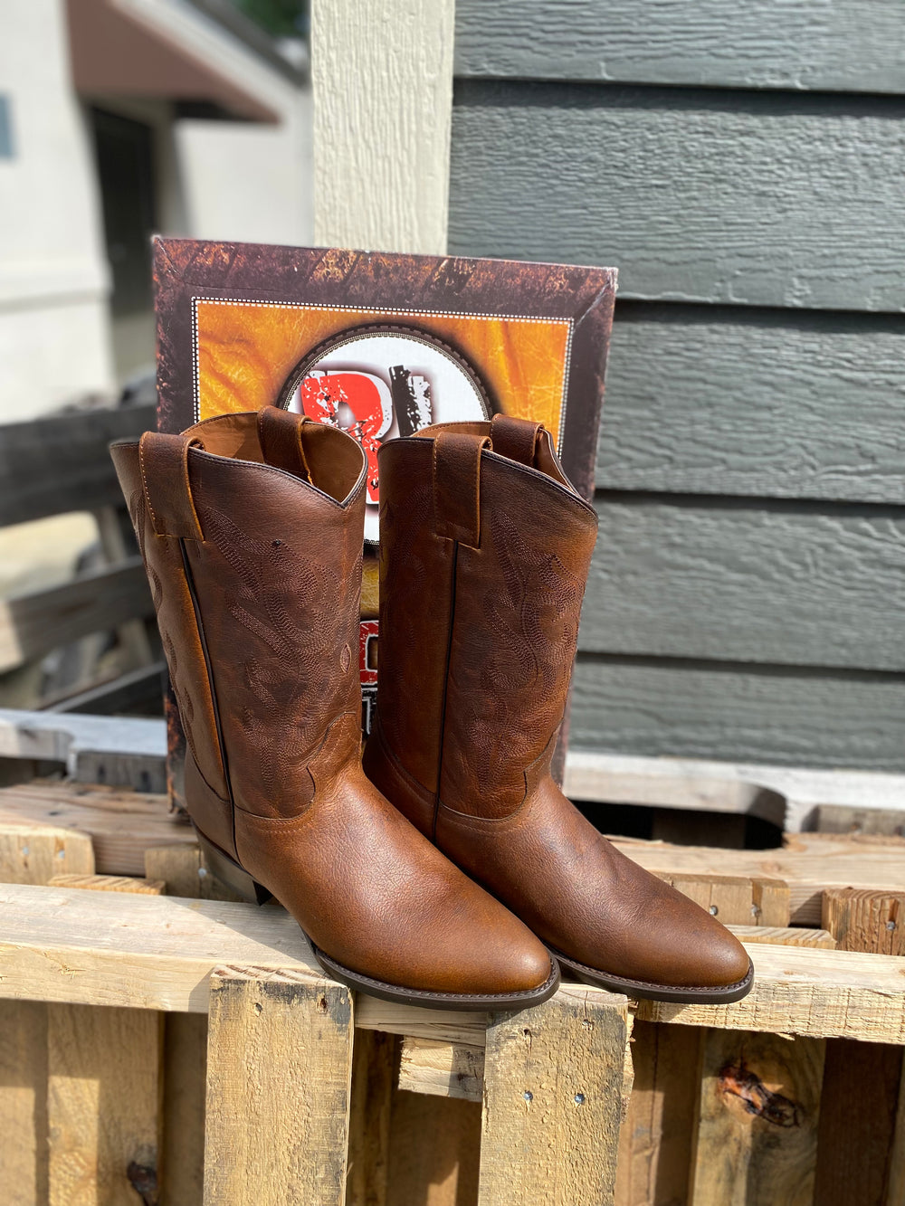 1811- Rockin Leather Men's Round toe Boots- Cognac Brown