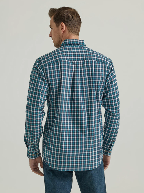 
                  
                    112330356- Wrangler Men’s rugged Wear LS Wrinkle Resist Plaid Button- Down Shit - Dark Green
                  
                