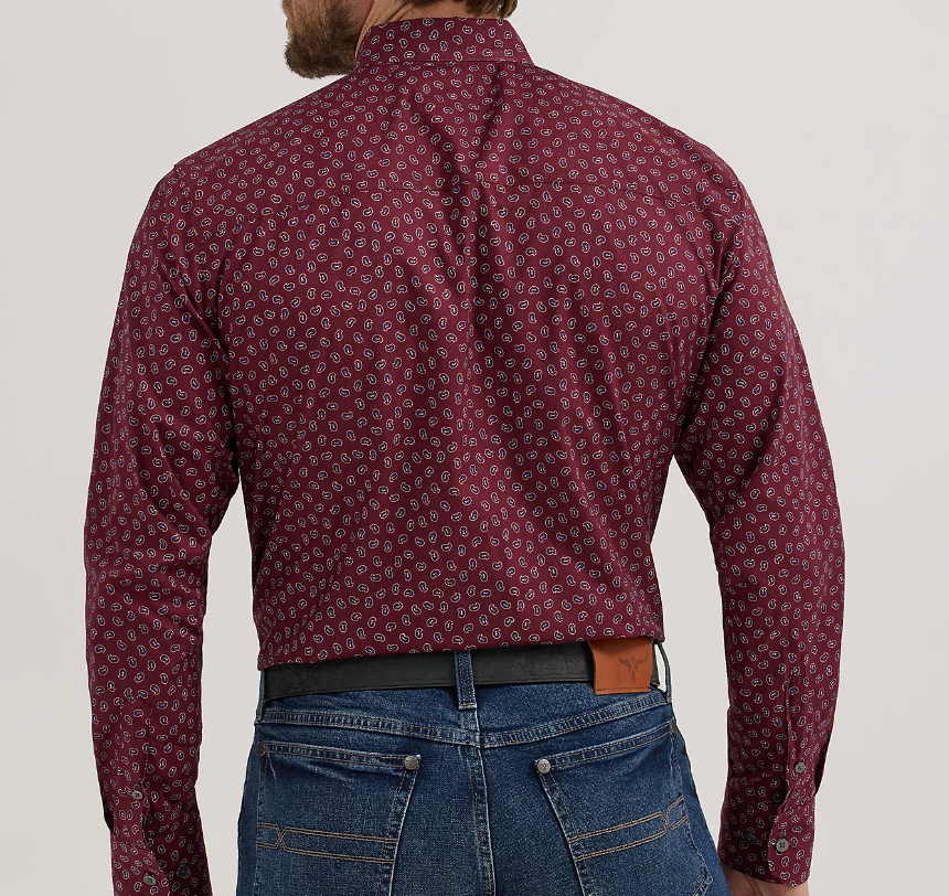 
                  
                    112357673- Wrangler men's Cody Johnson Button LS- Burgundy Flower
                  
                