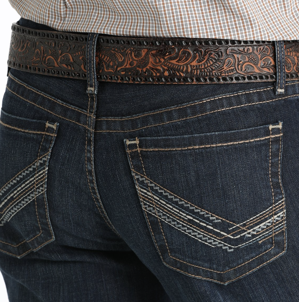 
                  
                    MB59736001- Cinch Men's Ian Slim Fit-Indigo
                  
                