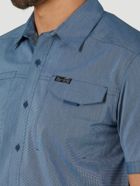 
                  
                    10NSB65GS - Wrangler® ATG Men's Asymmetric Zip Pocket SS Shirt
                  
                
