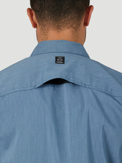 
                  
                    10NSB65GS - Wrangler® ATG Men's Asymmetric Zip Pocket SS Shirt
                  
                