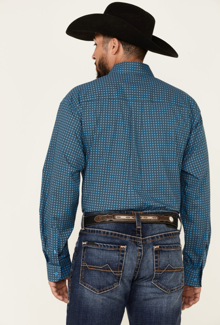 
                  
                    MTW1105368 - Cinch Men's Geo Print Button-Up Shirt
                  
                