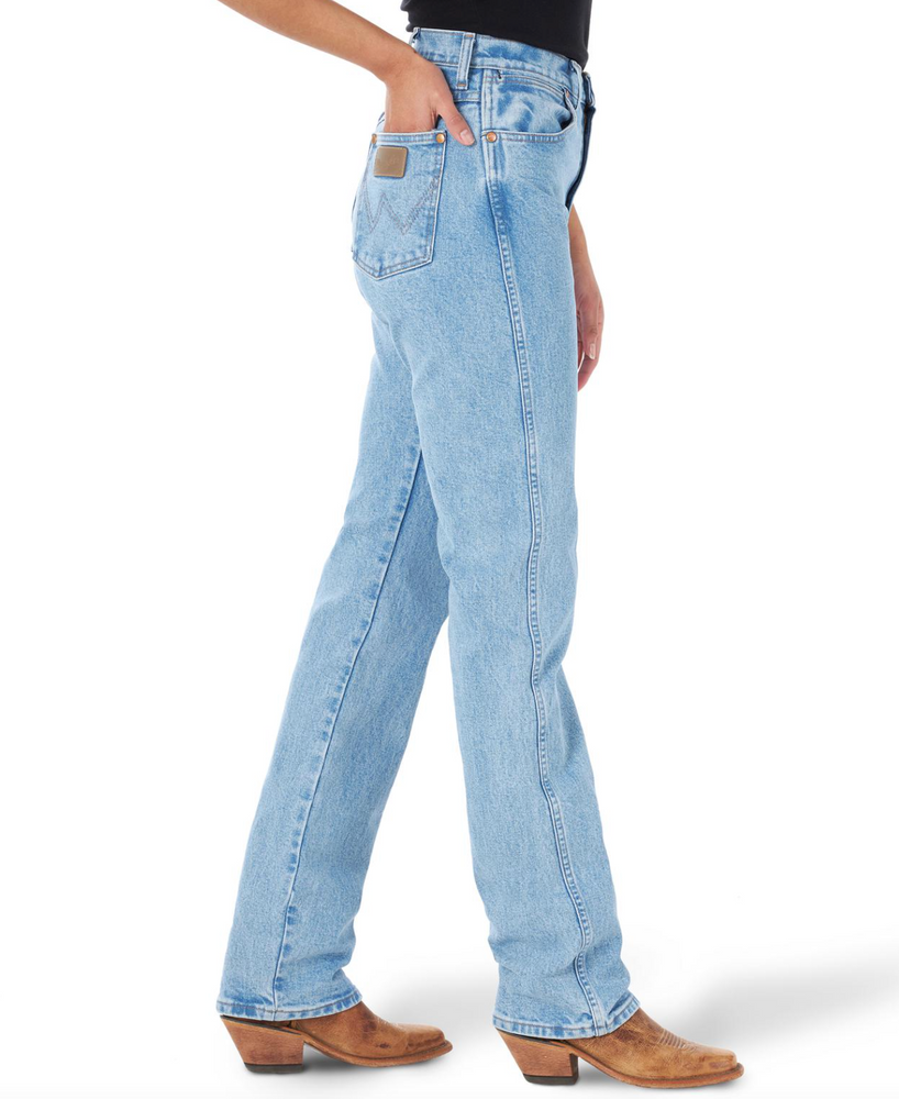 
                  
                    1014MWZAT - Wrangler women's Cowboy Cut jeans - Natural Rise - Antique Wash
                  
                