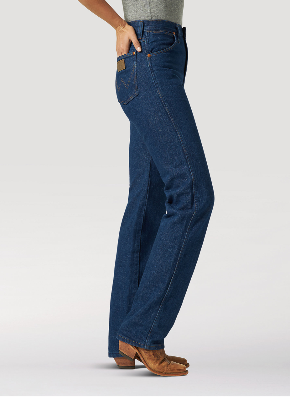 
                  
                    112315294 - Wrangler women's Cowboy Cut jeans - Natural Rise - Stone Wash
                  
                