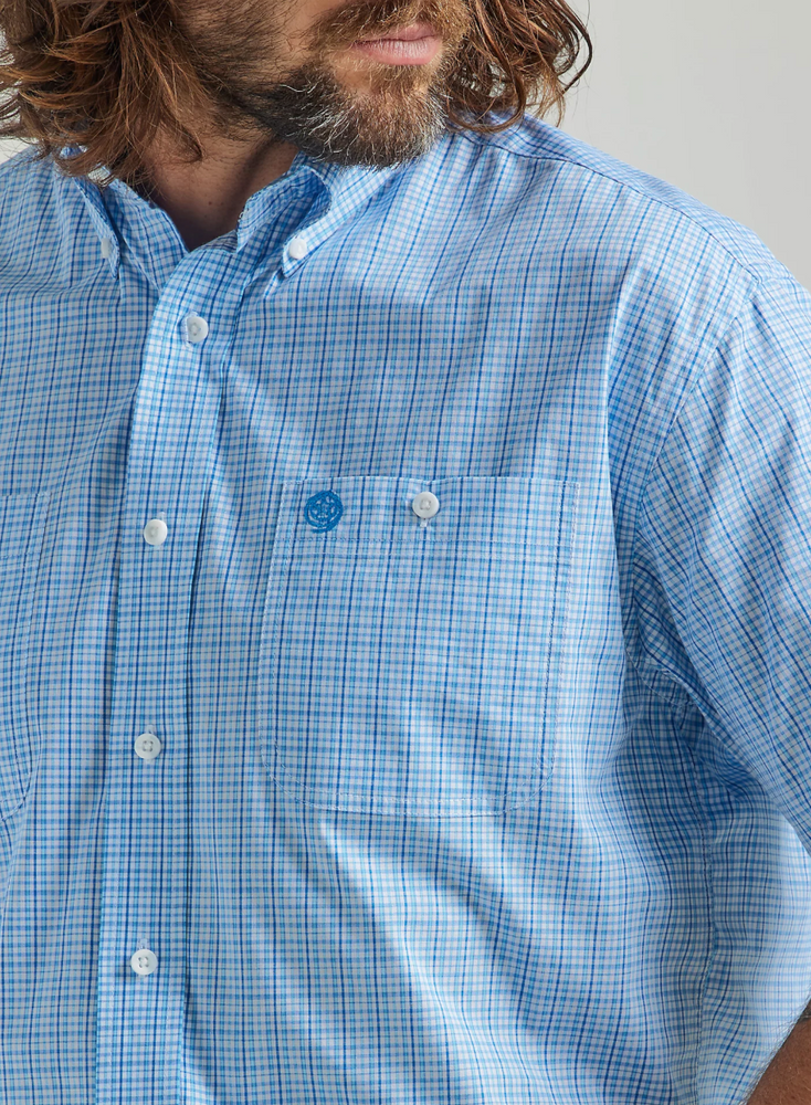 
                  
                    112324897 - Wrangler Men's George Strait Short Sleeve Shirt - Blue
                  
                